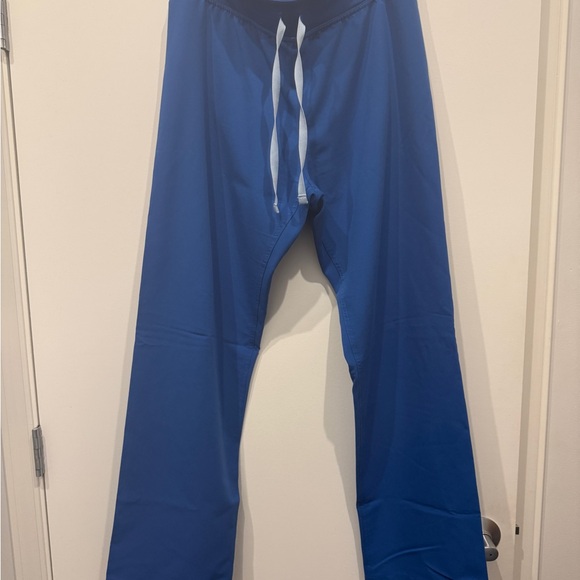 Barely worn Figs Blue Scrub Pants - Picture 1 of 3
